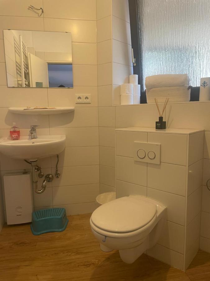 Zentrale Wohnung Direkt Am Hauptbahnhof - Bismarck Dusseldorf Luaran gambar