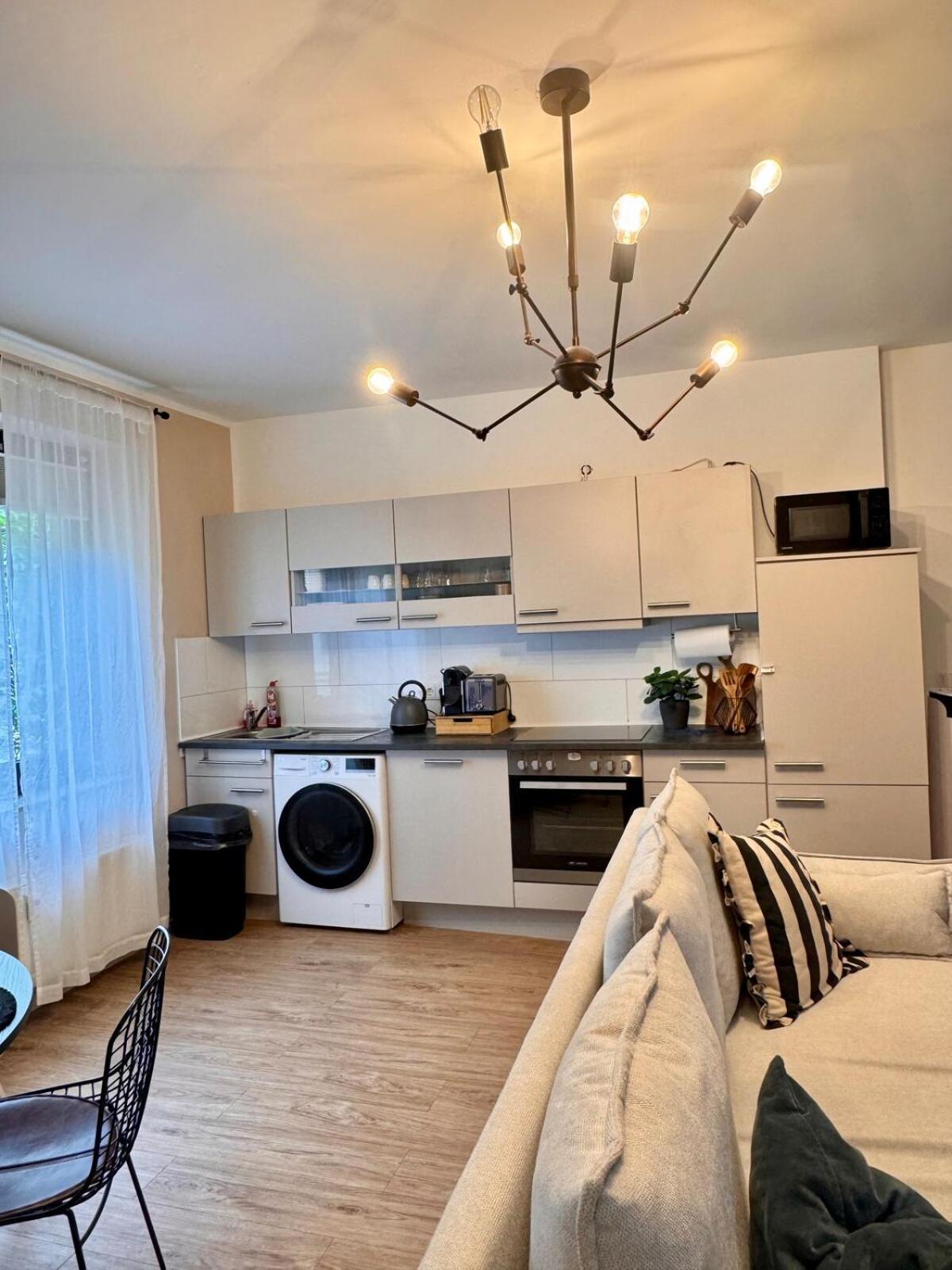 Zentrale Wohnung Direkt Am Hauptbahnhof - Bismarck Dusseldorf Luaran gambar