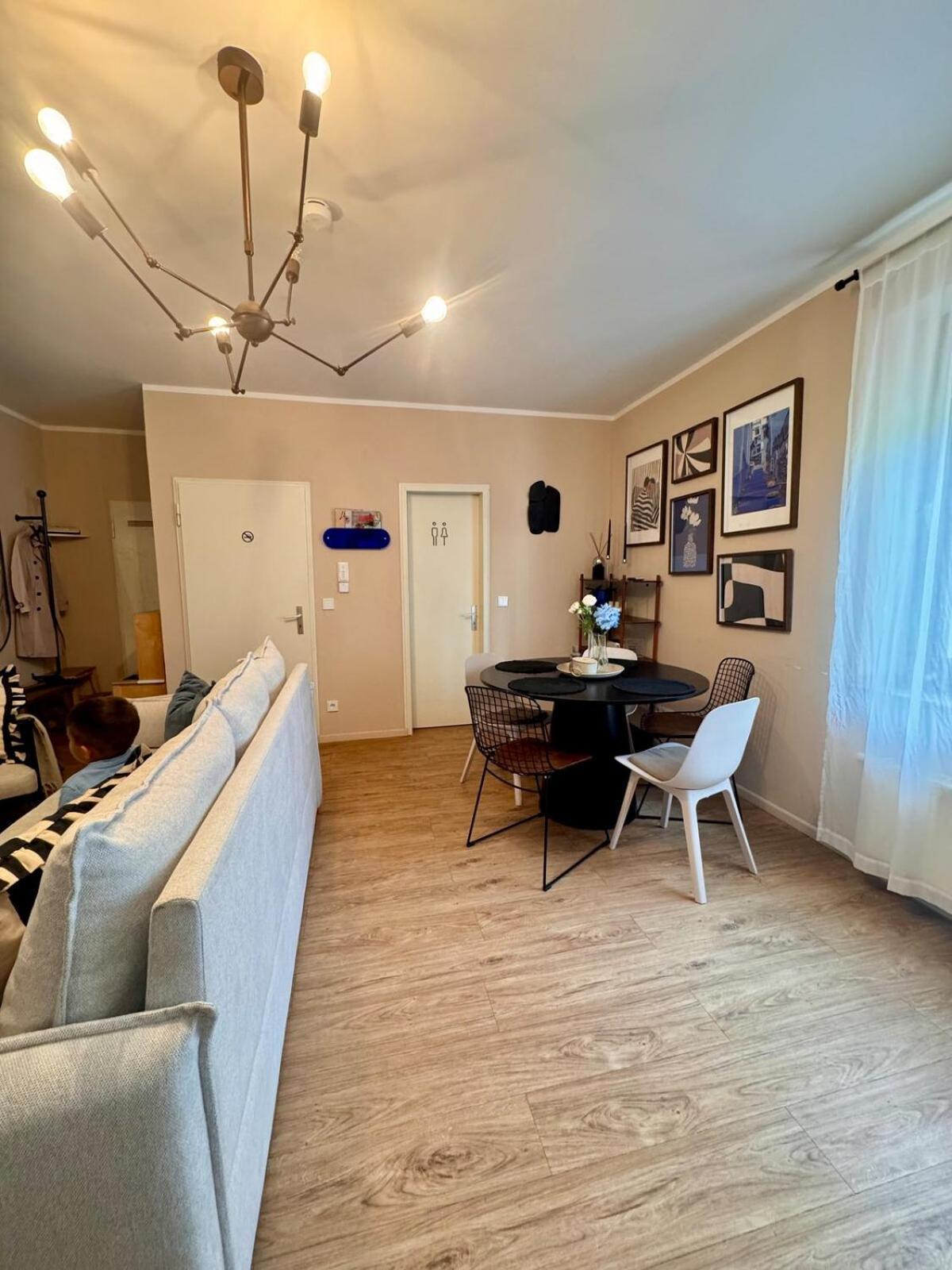 Zentrale Wohnung Direkt Am Hauptbahnhof - Bismarck Dusseldorf Luaran gambar